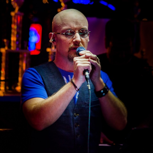 Meet your Posher, Shannon - Picture 1 of 5